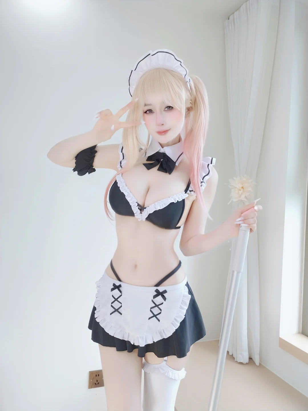 白银81 - Maid Marin [62P-171MB] tg@simisebaisi 【丝足阁】037.webp